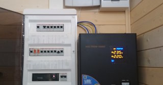 Установка и подключение стабилизаторов напряжения от 565 руб в Надыме - ЭлектроНдм